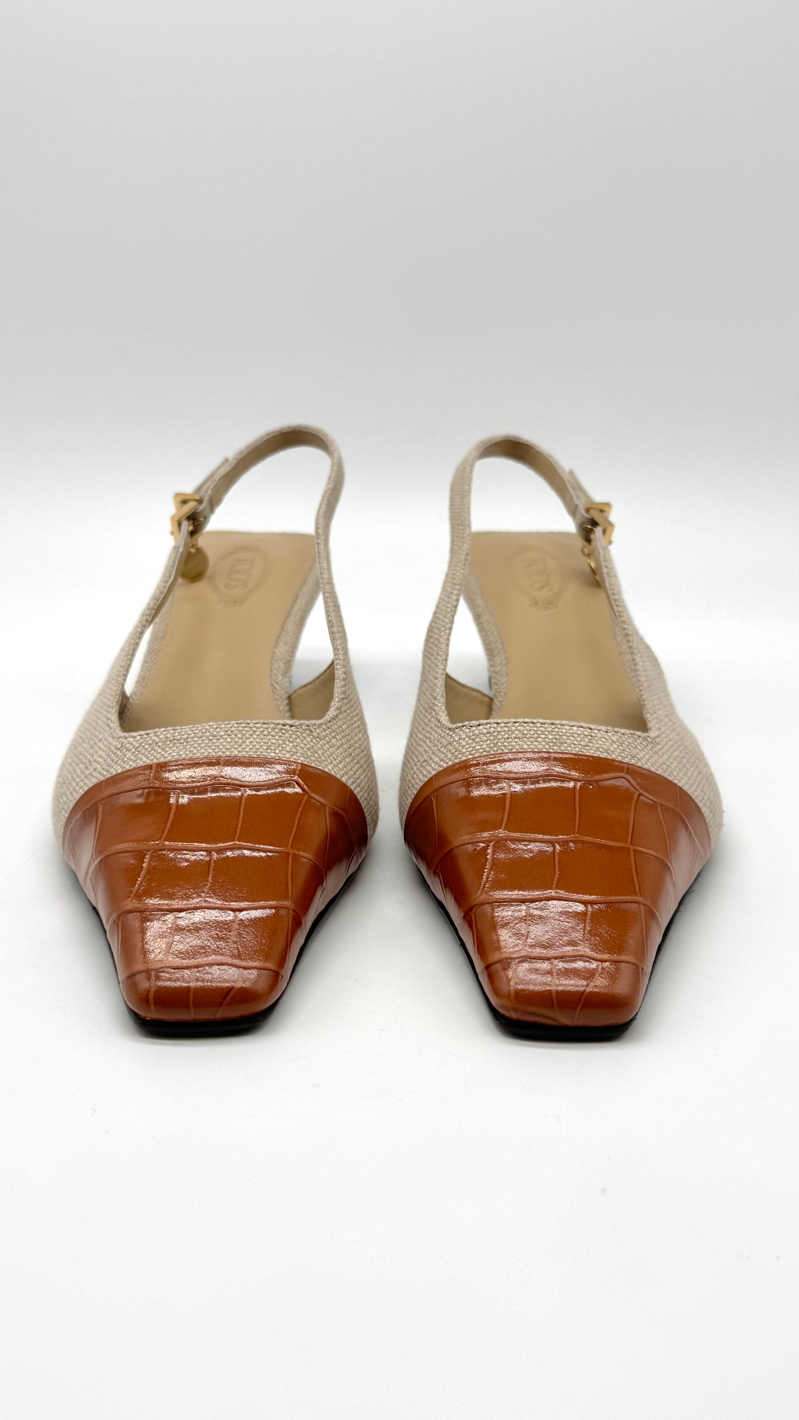 Tod's beige slingback