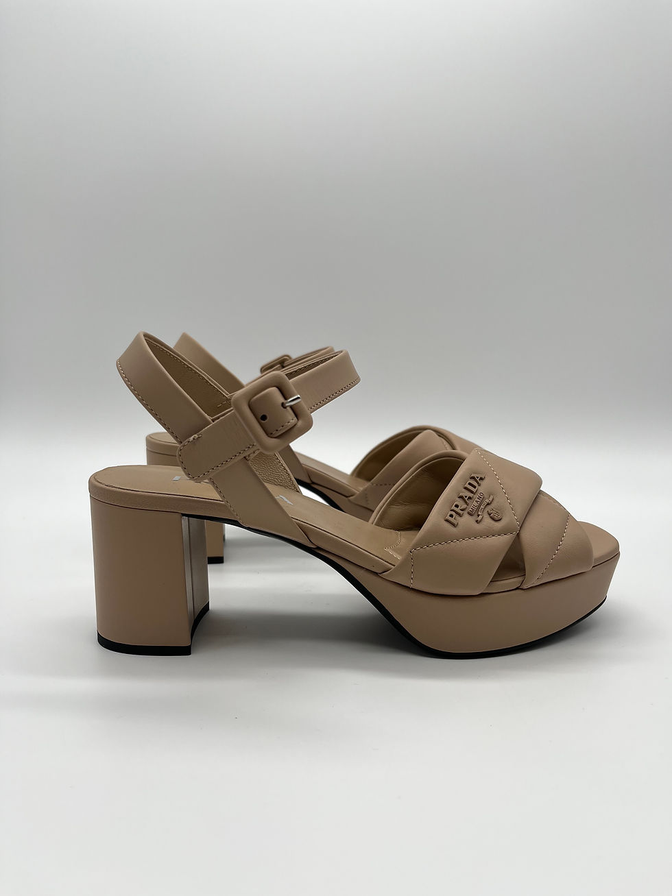 Thumbnail: Prada beige sandaal