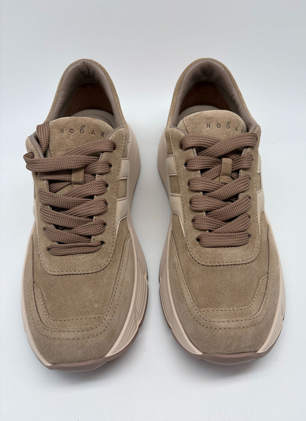 Thumbnail: Hogan beige sneakers