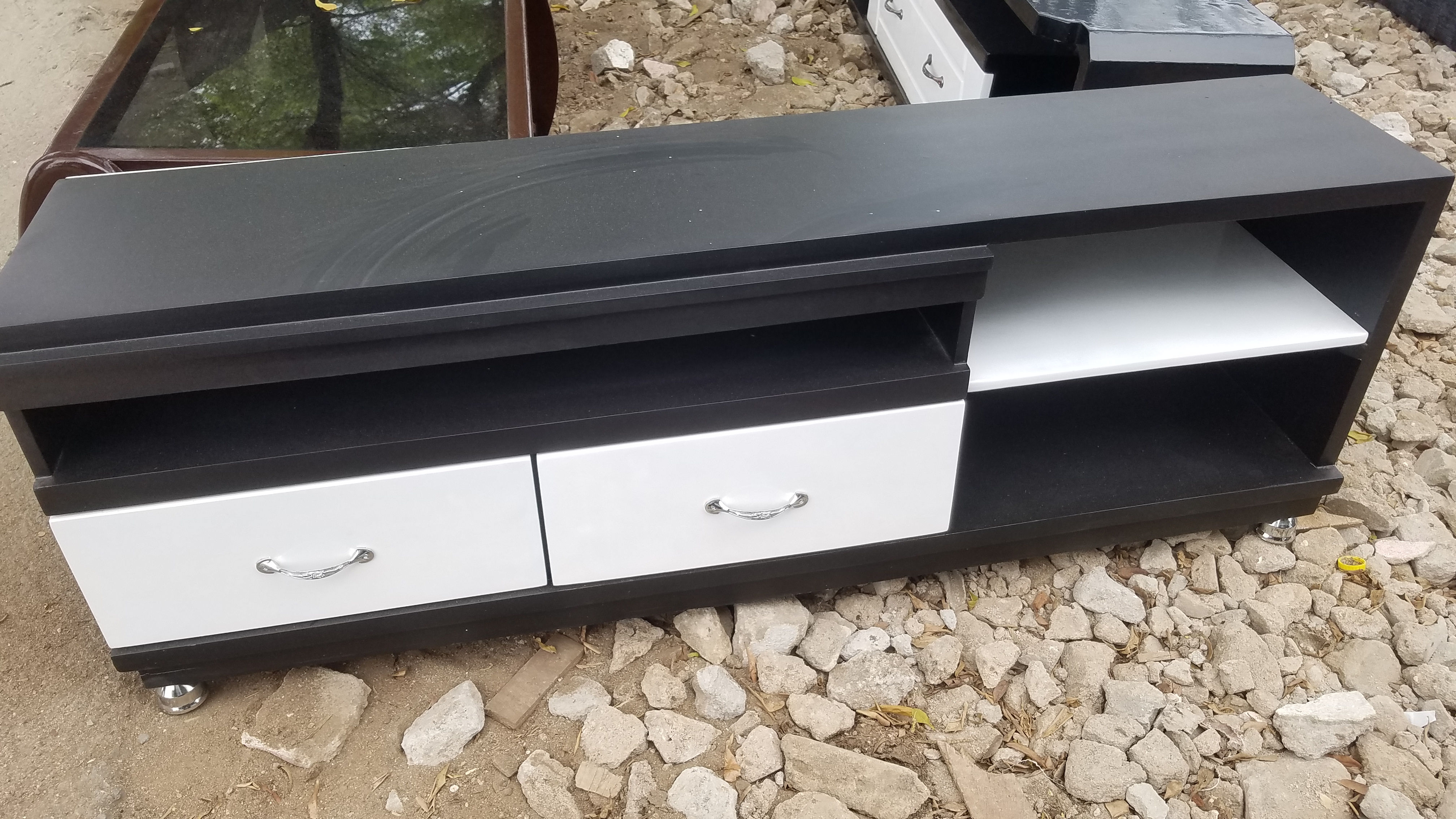 Table de télévision