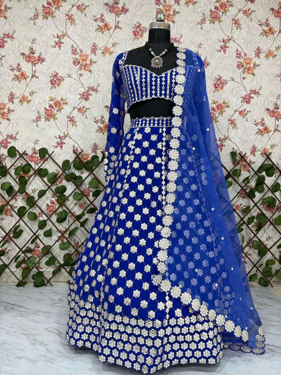Gorgeous lehenga with beautiful thread and foil mirror work