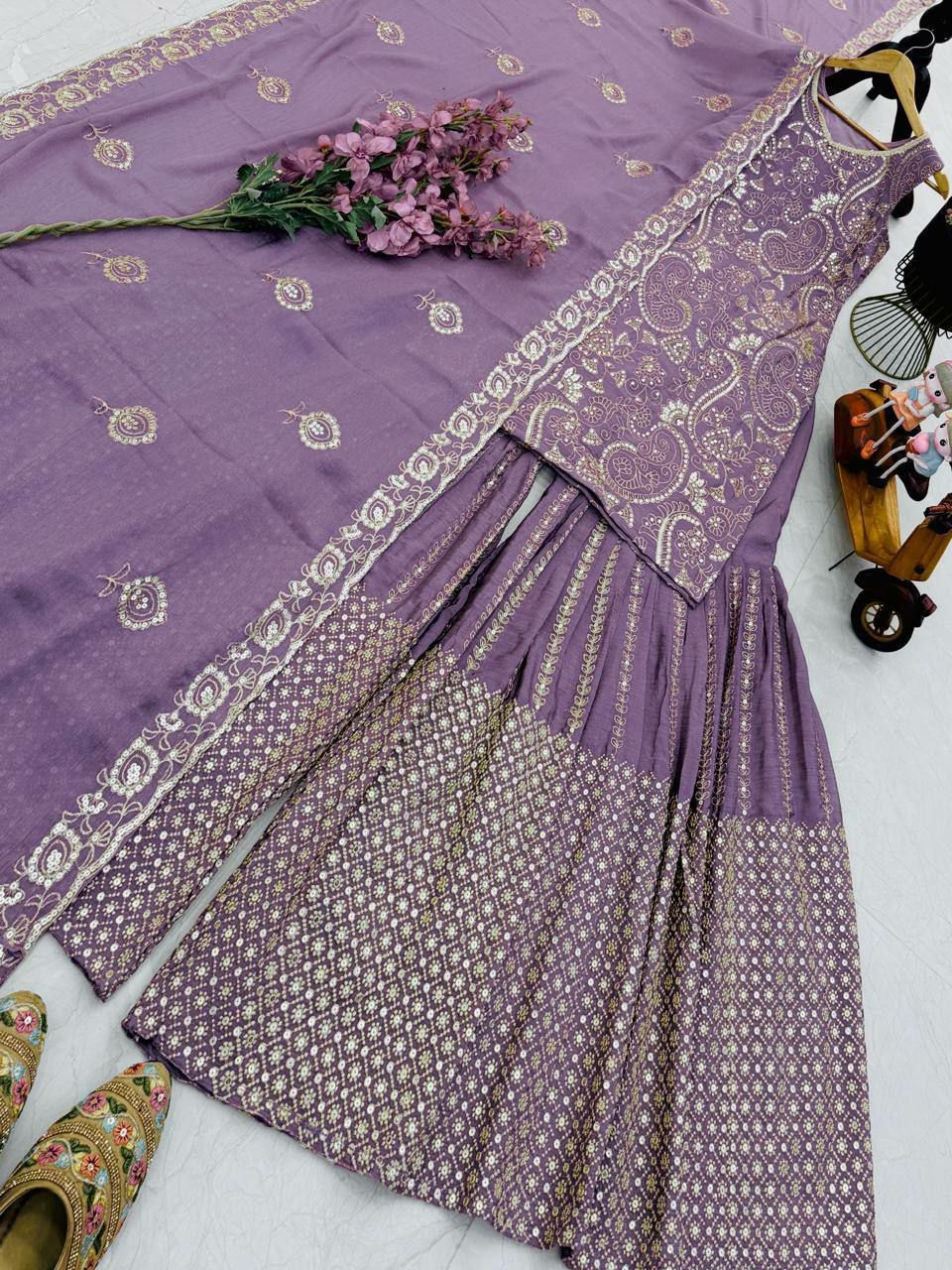 Miniatura: Beautiful partywear gharara suit 