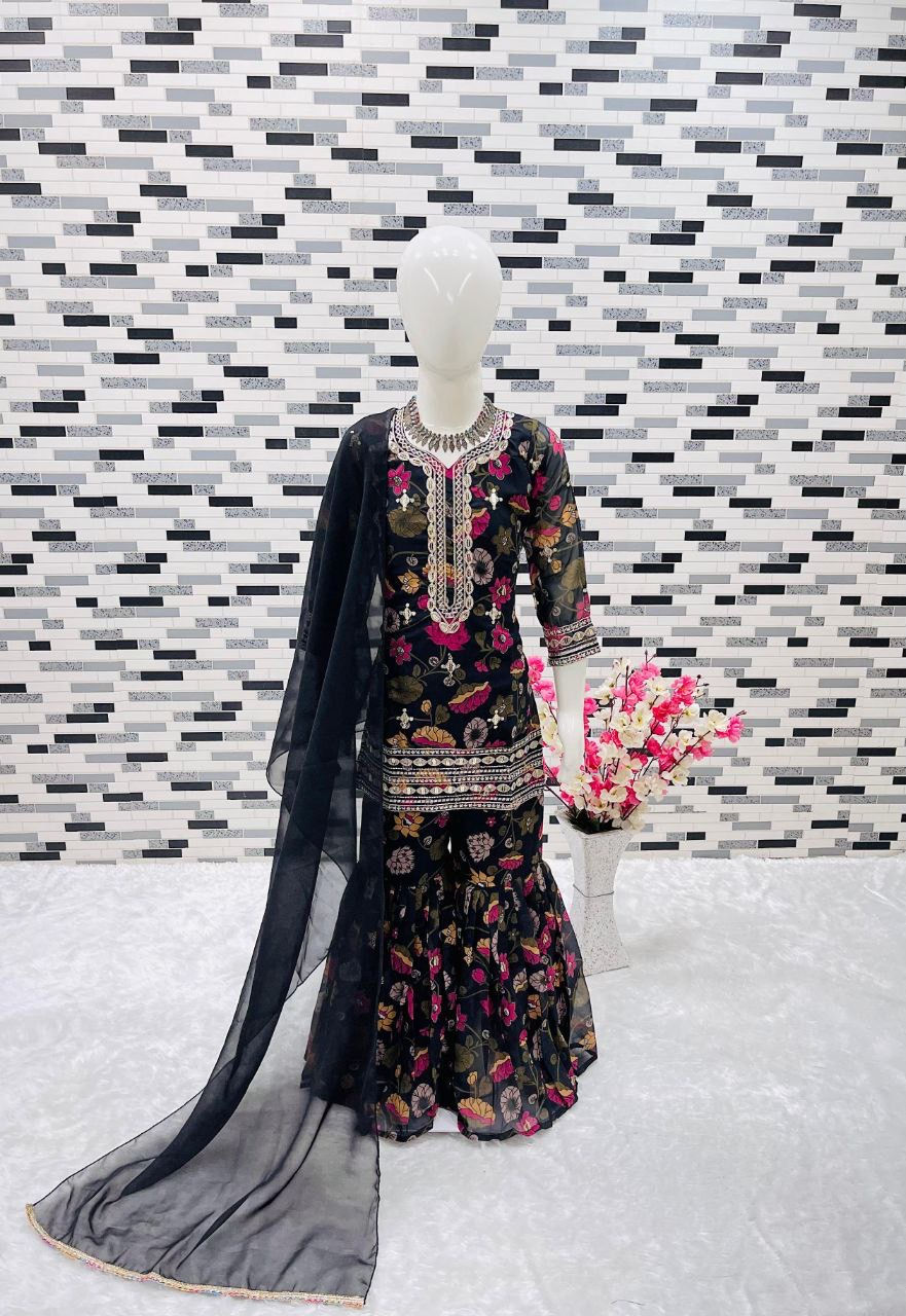 Thumbnail: Beautiful mom and daughter partywear floral suit set