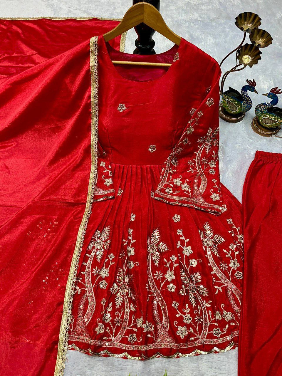 Thumbnail: Beautiful Indian partywear outfit / suit