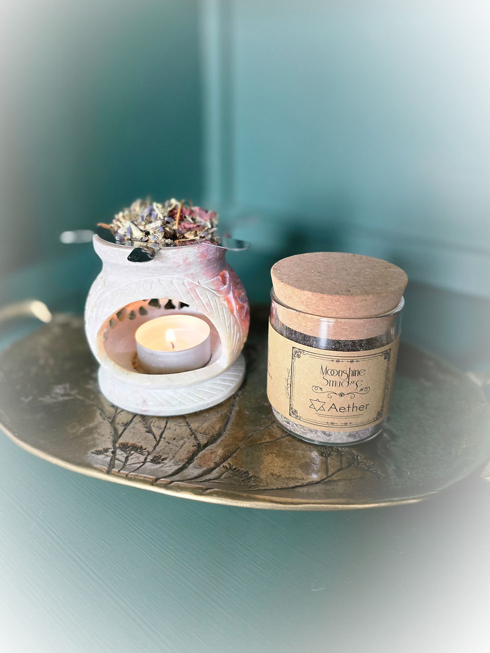 Räucherstövchen mit Räucherware aus Kräuter, Blumen und Harzen mit Moonshine Smudge Aether