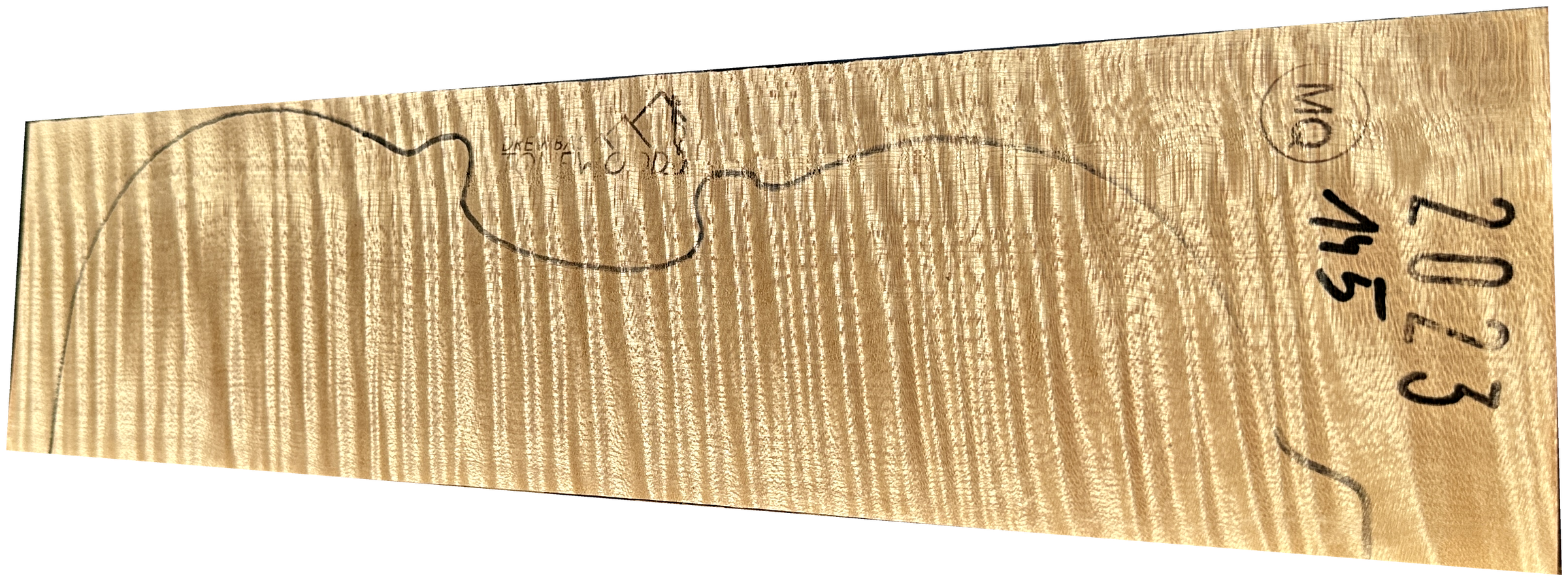 Violin quarter sawn flamed maple – Two piece – MQ145