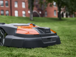 A Comprehensive Buying Guide for Wireless Robot Mowers