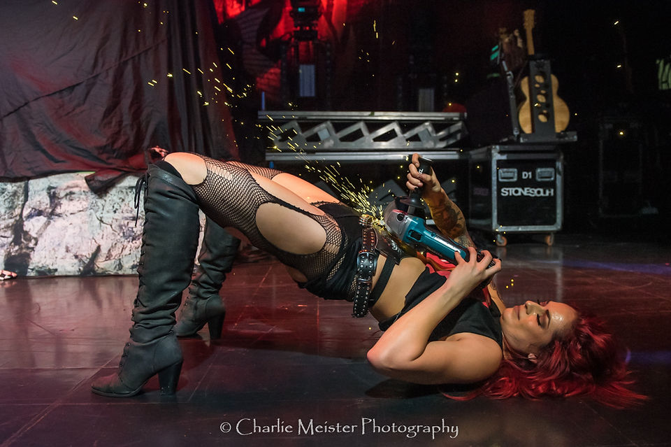 Cherry_Bombs_Niagara_Falls_NY_October_4th_2017_9977