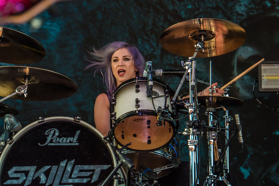 Skillet-Jen-Ledger_3646