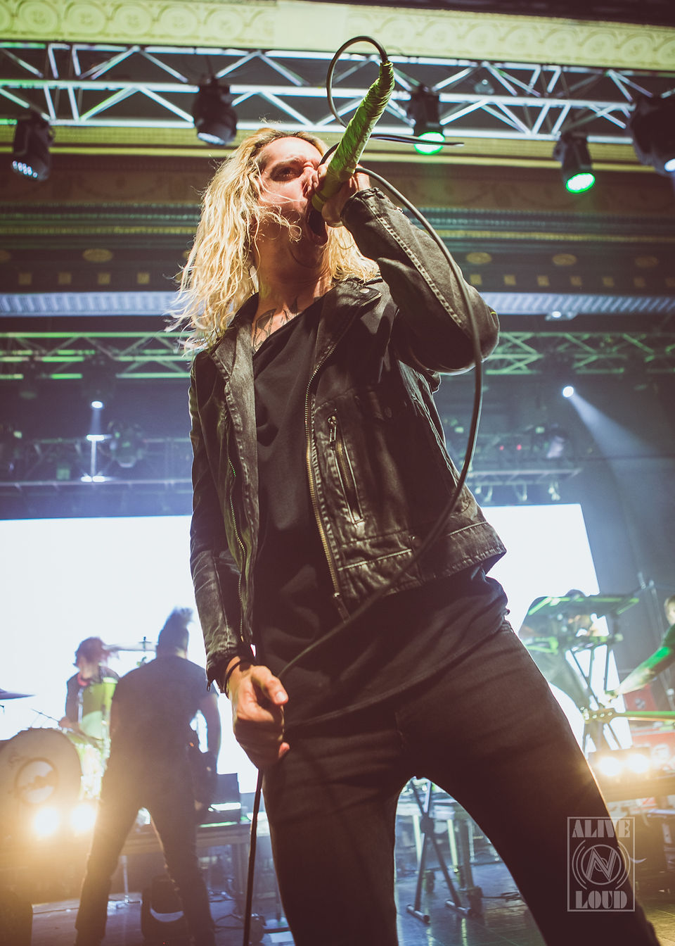 Underoath-28