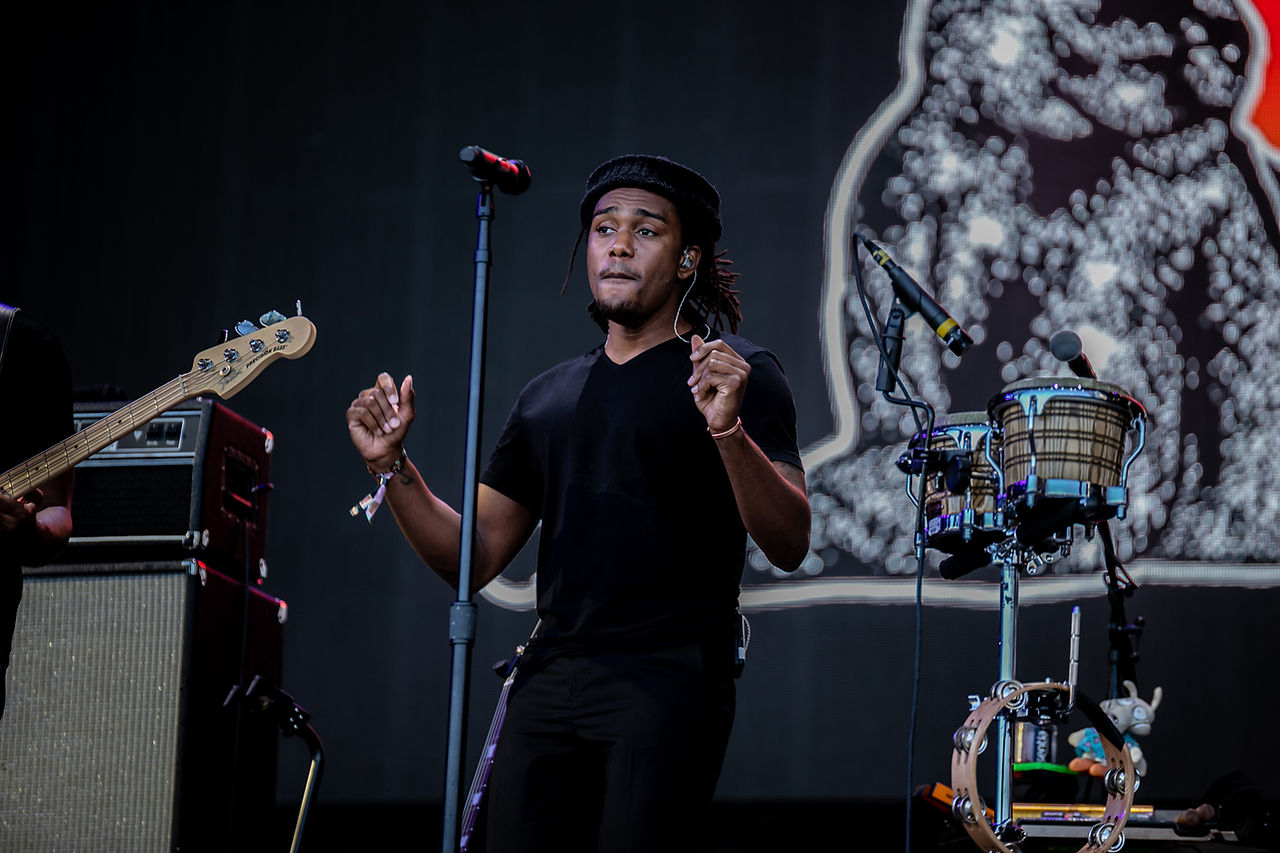 Leon Bridges 14