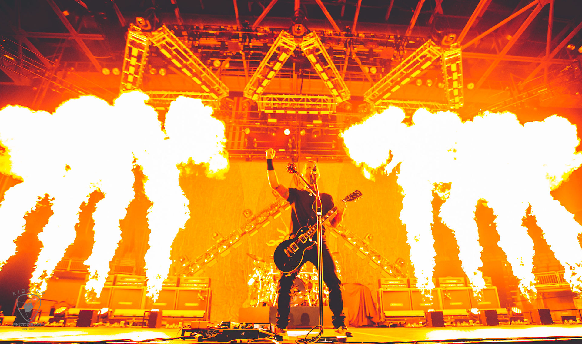 Godsmack 38