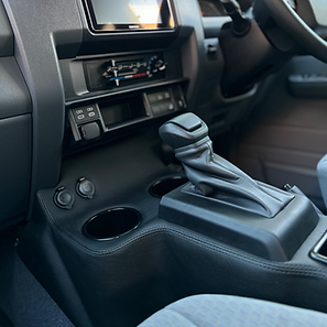 Toyota Landcruiser 79 Series DC FACELIFT 2.8L AUTO FACELIFT Full Length Floor Console
