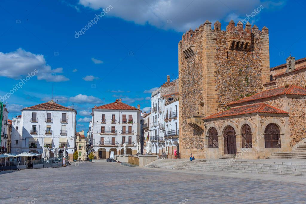 Torre Bujaco.jpg