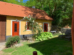 172EFEB0-1D23-4BB6-A78A-250D92C1B9BC