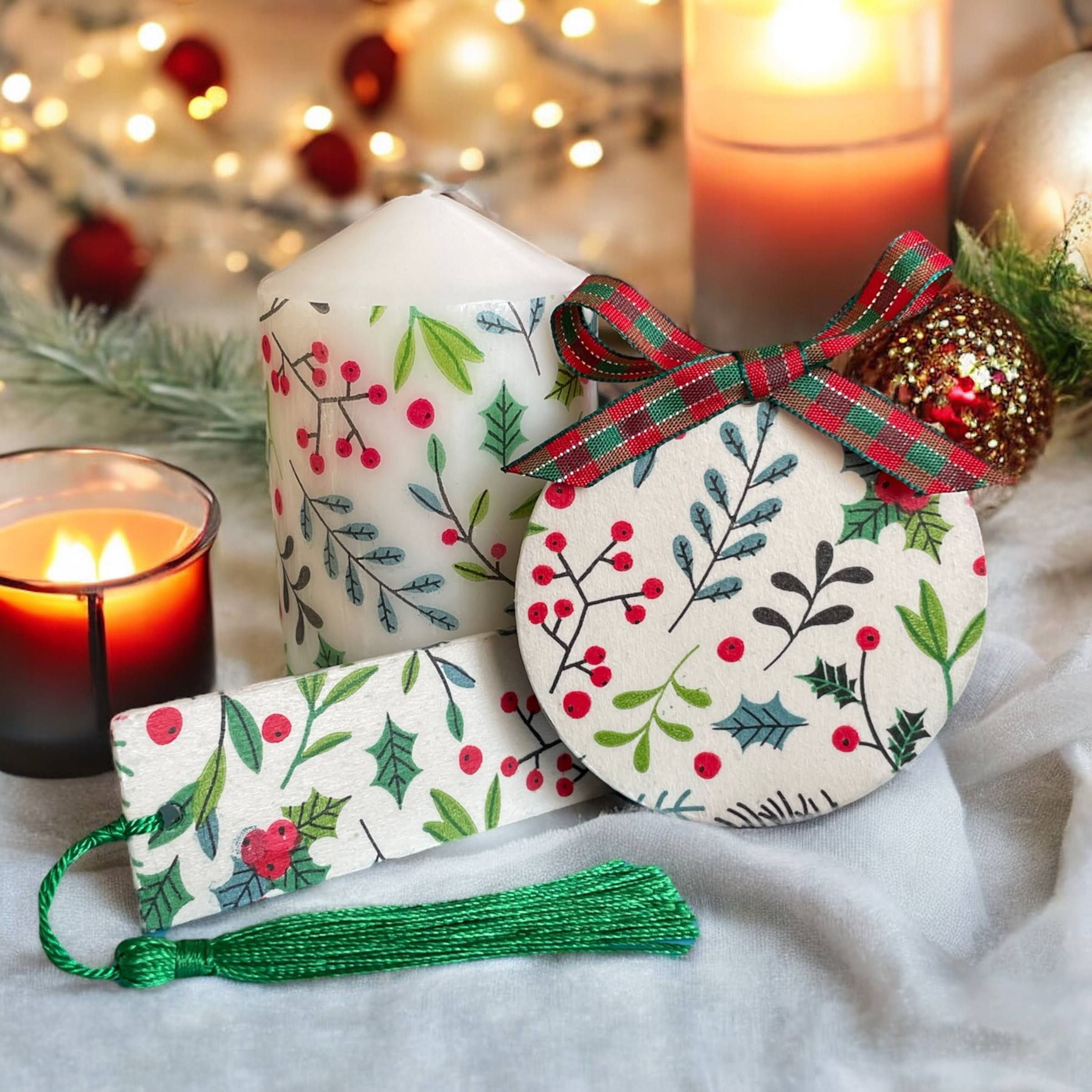 Fresh Christmas Ilex Deco (33C) | Bookmark, candle & ornament