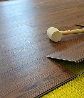 vinyl plank floor.webp