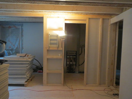 Unteraltstadt 12, Zug