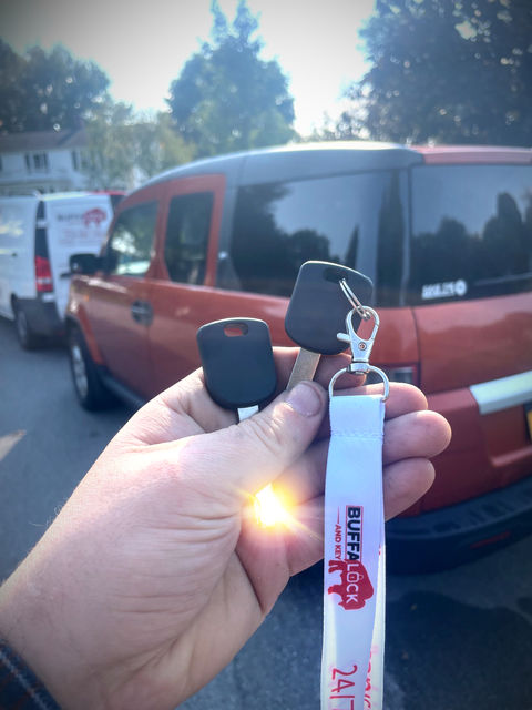 Honda element and 2 keys