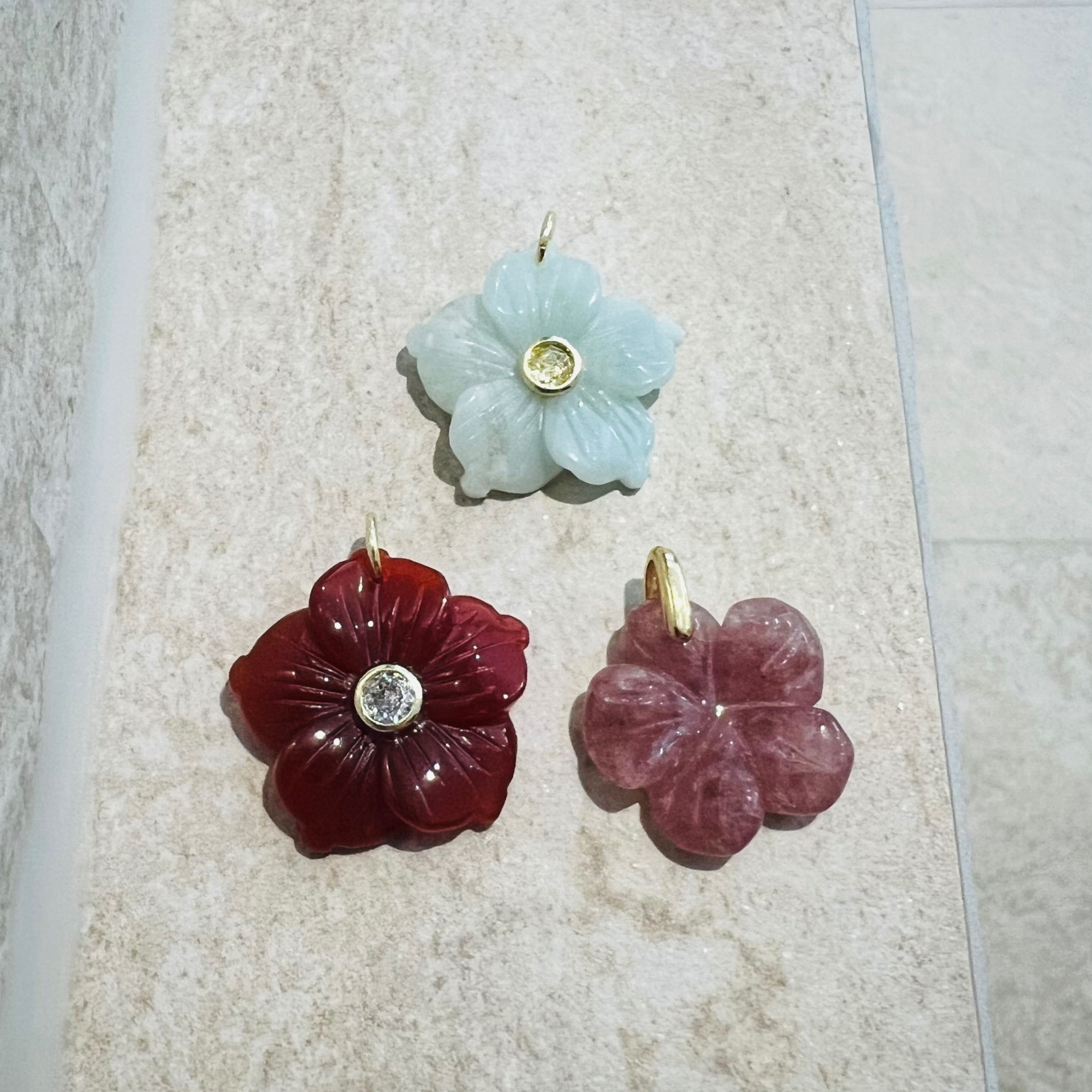 pendentifs en forme de fleurs