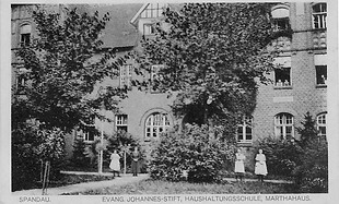 Johannesstift Marthahaus 1883.jpg