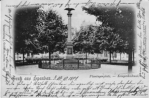 Plantagenplatz Kriegerdenkmal 1877.jpg