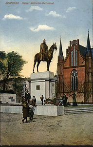 Kaiser Wilhelm Denkmal HK 1368.jpg