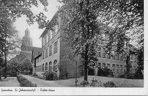 Johannesstift Fichte Haus 2098.jpg