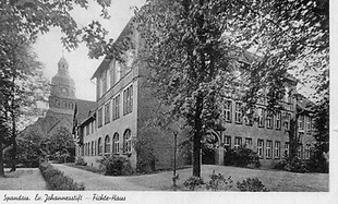 Johannesstift Fichte Haus 2098.jpg