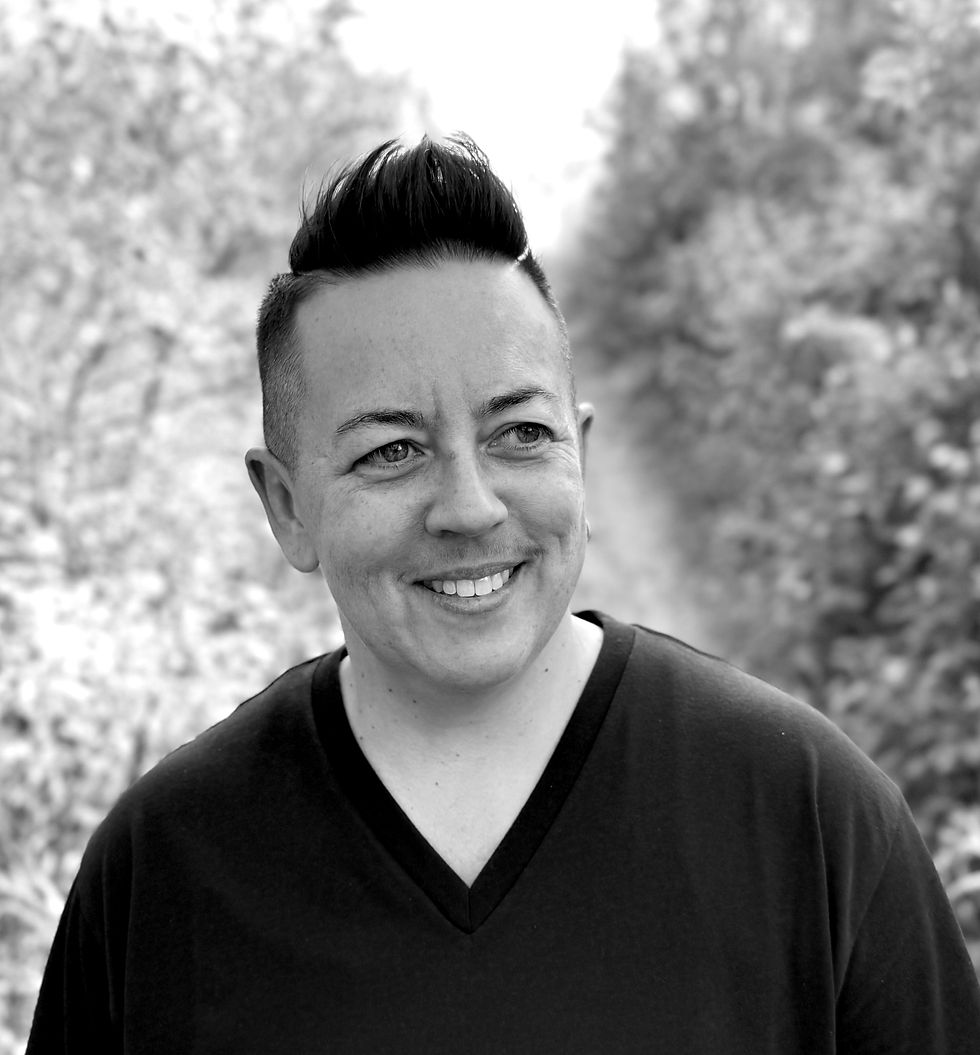 Evie Johnny_edited.jpg