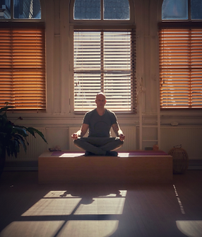 Mindfulnesstrainer Eric Broere uit Hilversum