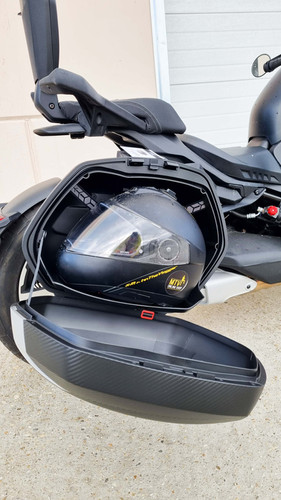 SHAD Hard Saddle Bag with Mounting System MartinTheVlogger Can