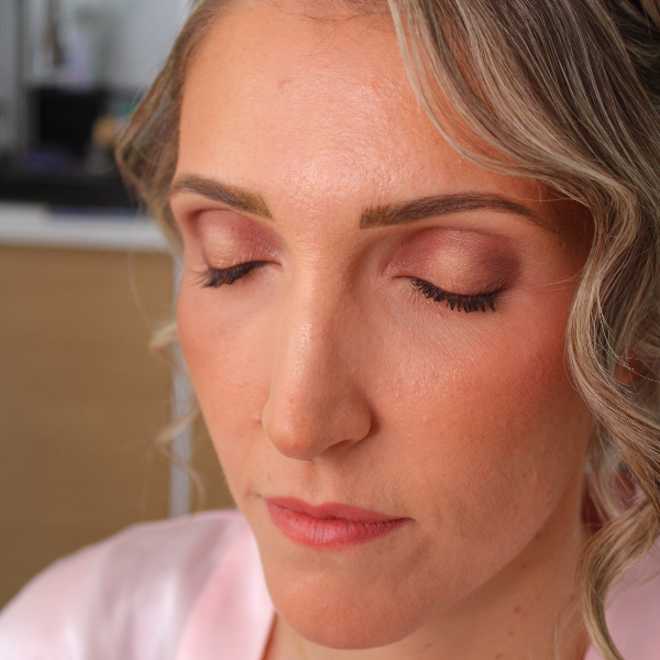 L'avis d'Agathe sur la mise en beauté Ange et Cils (maquillage, coiffure et regard) au Château de Breteuil