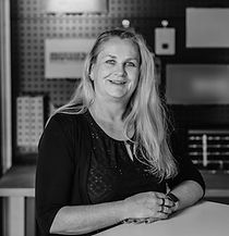 Elke Hasselt, Einkauf der Dinzl Feinwerktechnik GmbH & Co.KG