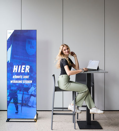 LED Bildschirme von hirschcom für EKZ Werbung