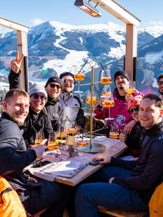 Sonnenterrasse, Genuss & Après-Ski-Lifestyle im Skicircus Saalbach