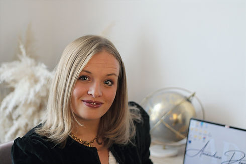 Portrait d'Amandine Déprez, Office Manager freelance et conceptrice pédagogique à Lille