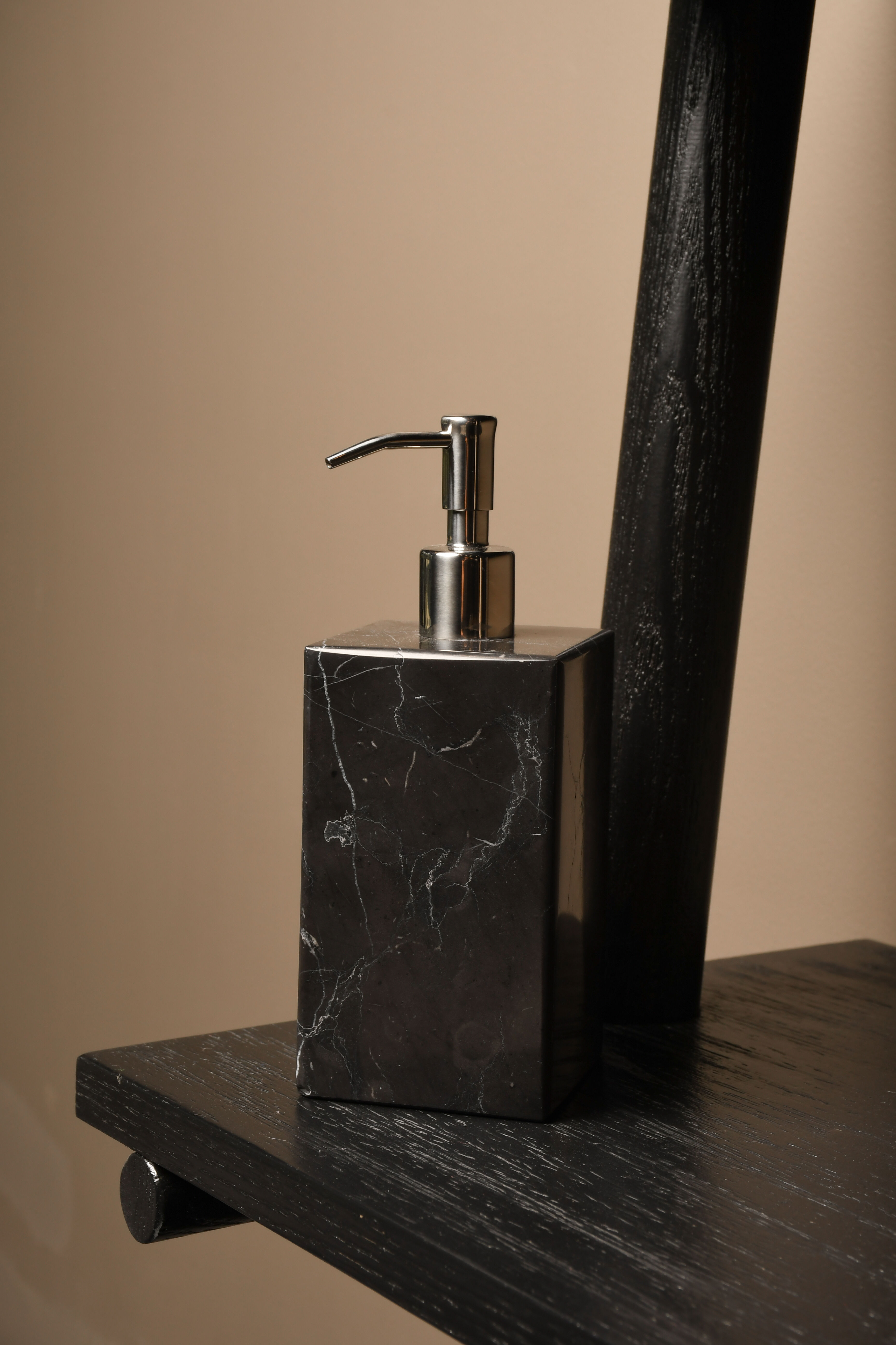 Despachador Rectangular de Mármol