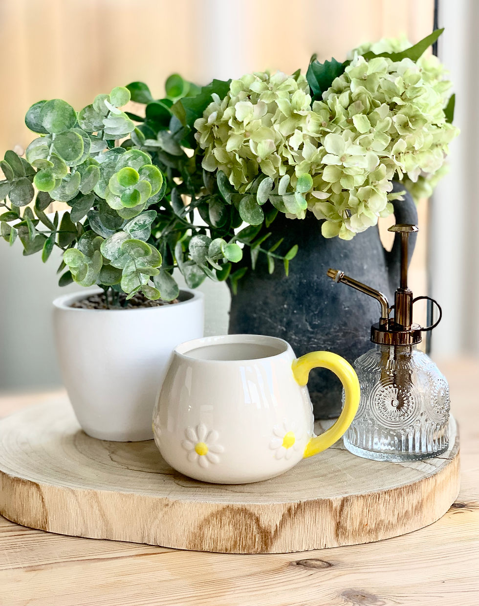 Thumbnail: Daisy Rounded Mug