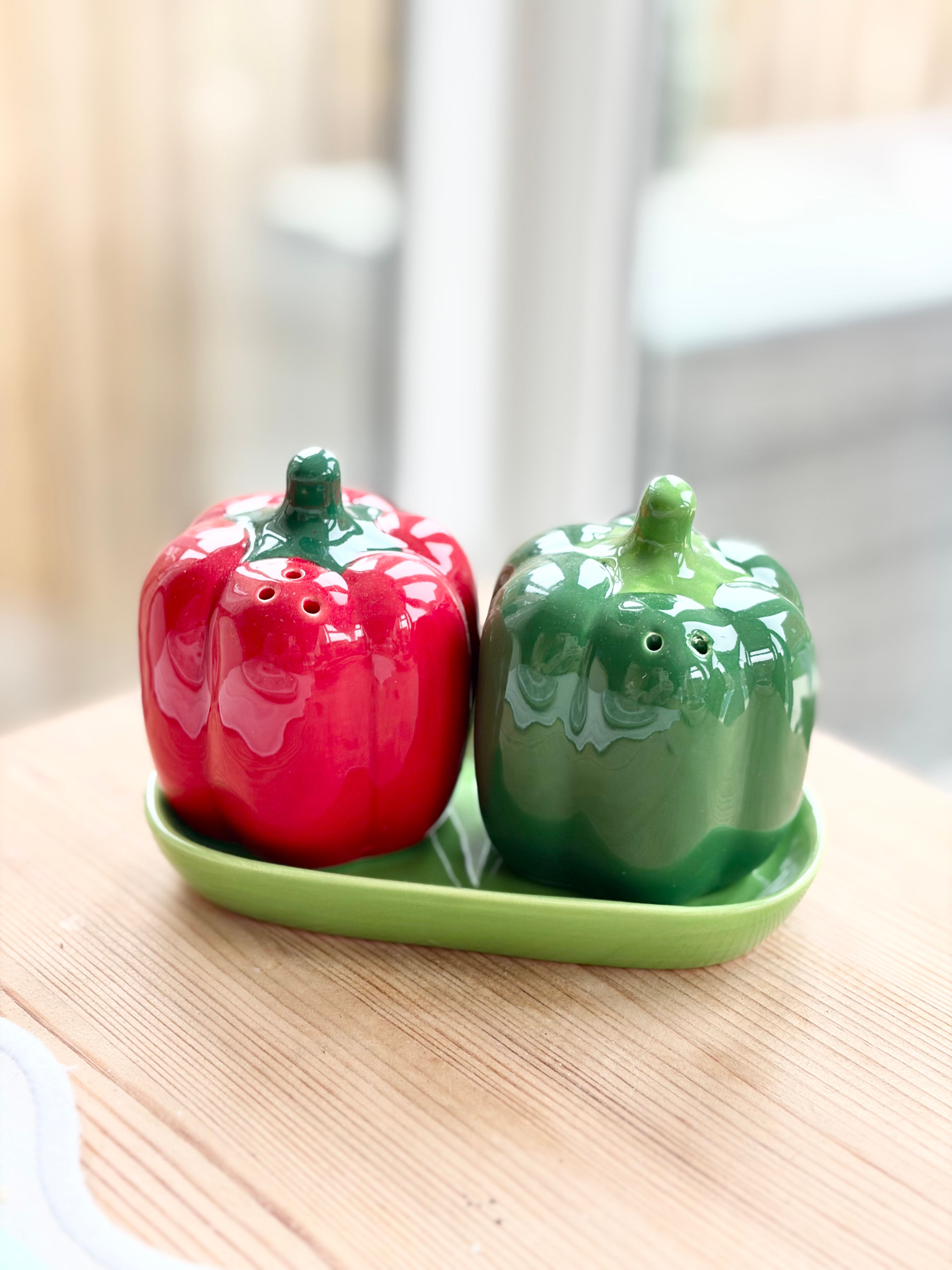 Bell Pepper Salt and Pepper Shakers | Vegetable Salt Pepper Set
