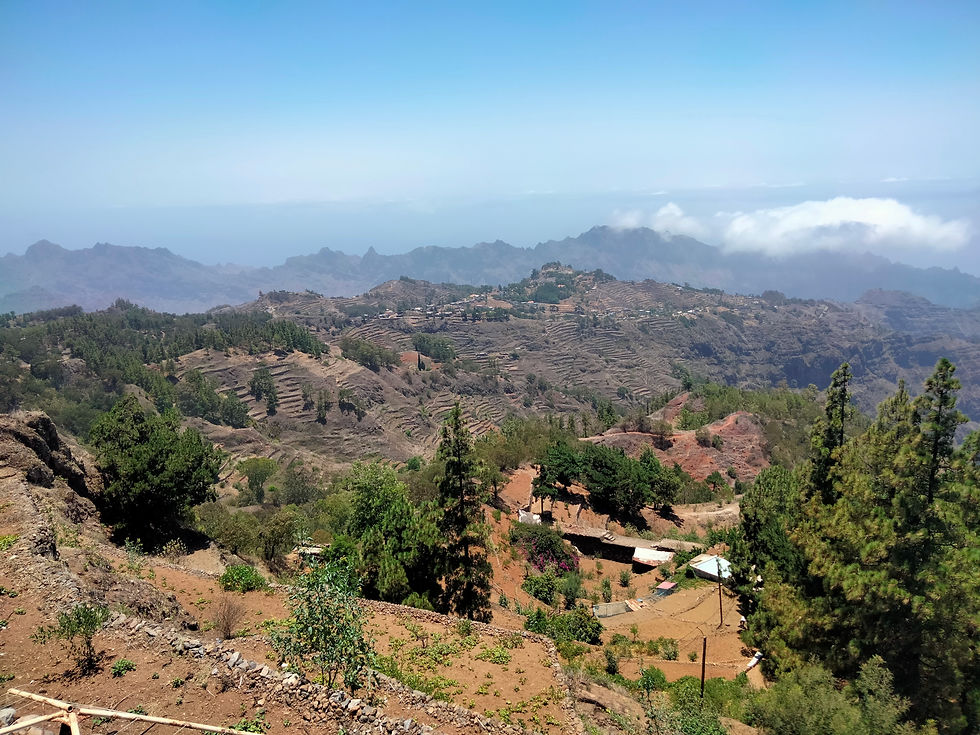 Villages et cultures en terrasses de Santo Antao