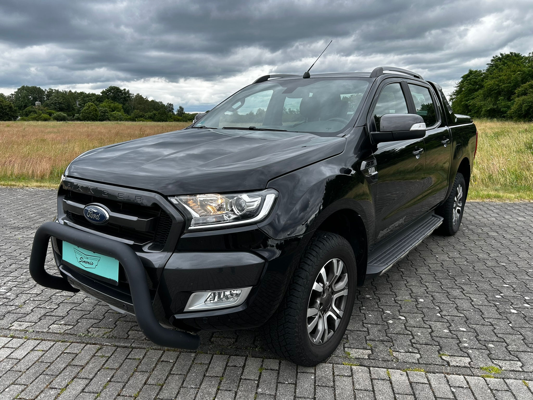 FORD RANGER 3.2 Wildtrak Doka 4x4 mit Laderaumabdeckung
