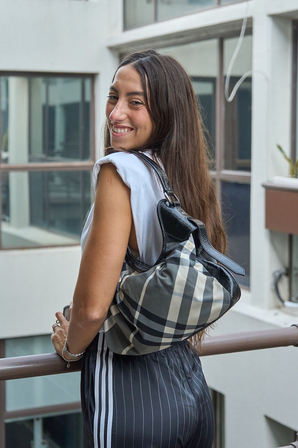 Miniatura: Burberry Brooklyn Beat Check Hobo