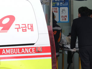 В Южной Корее разрешили медсестрам проводить СЛР пациентам неотложной помощи, поскольку забастовка врачей-стажеров продолжается