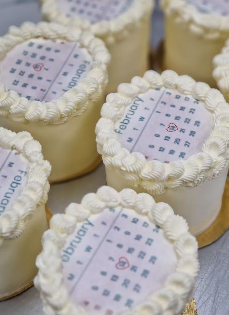 Bento cake qui brule décoration surprise