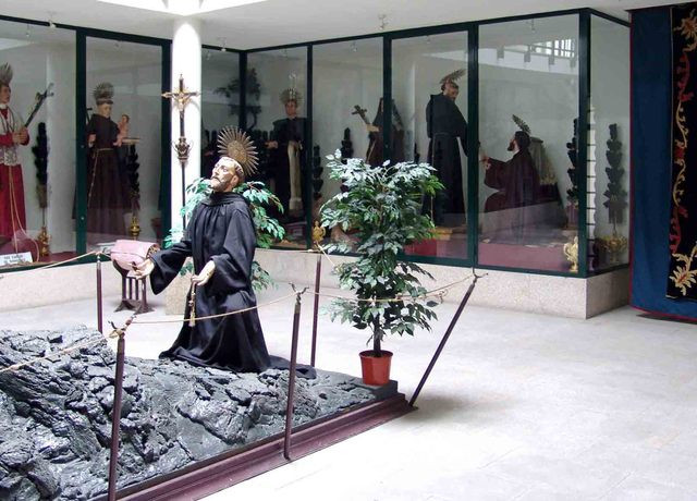 Miniatura: Navegar nos Museus