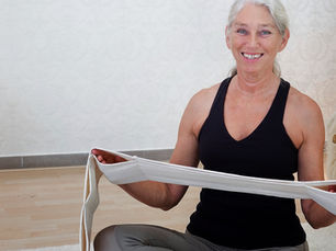 Pilates mit dem Band - Übungen für geschmeidige Muskeln