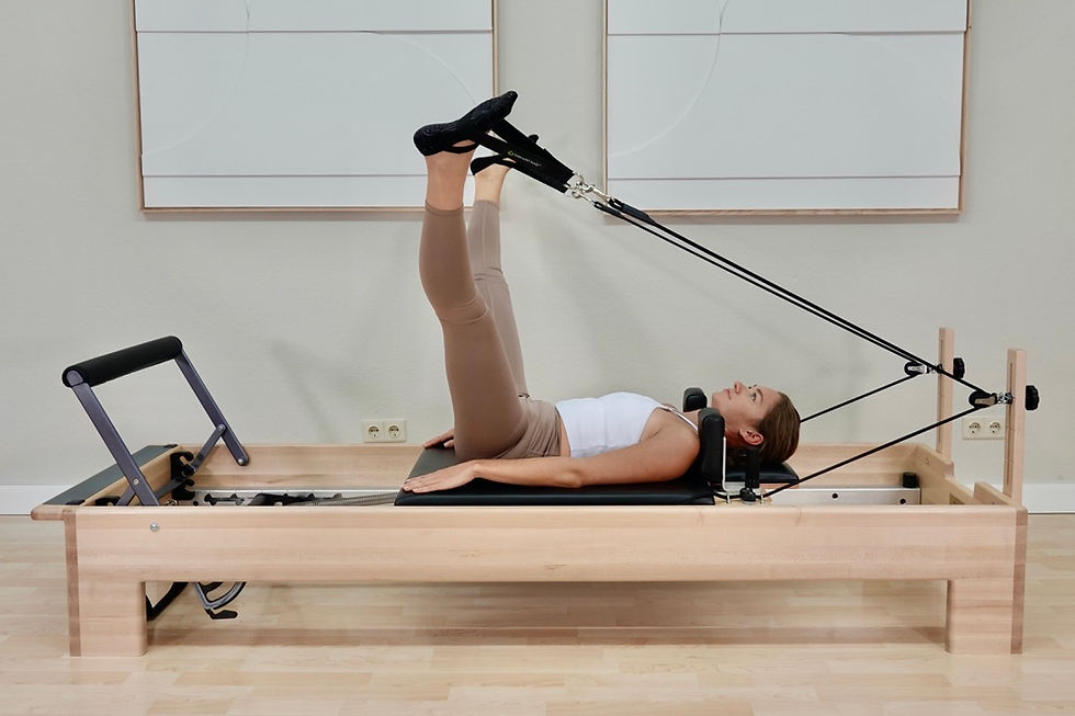 Reformer Pilates Übung Leg Circle