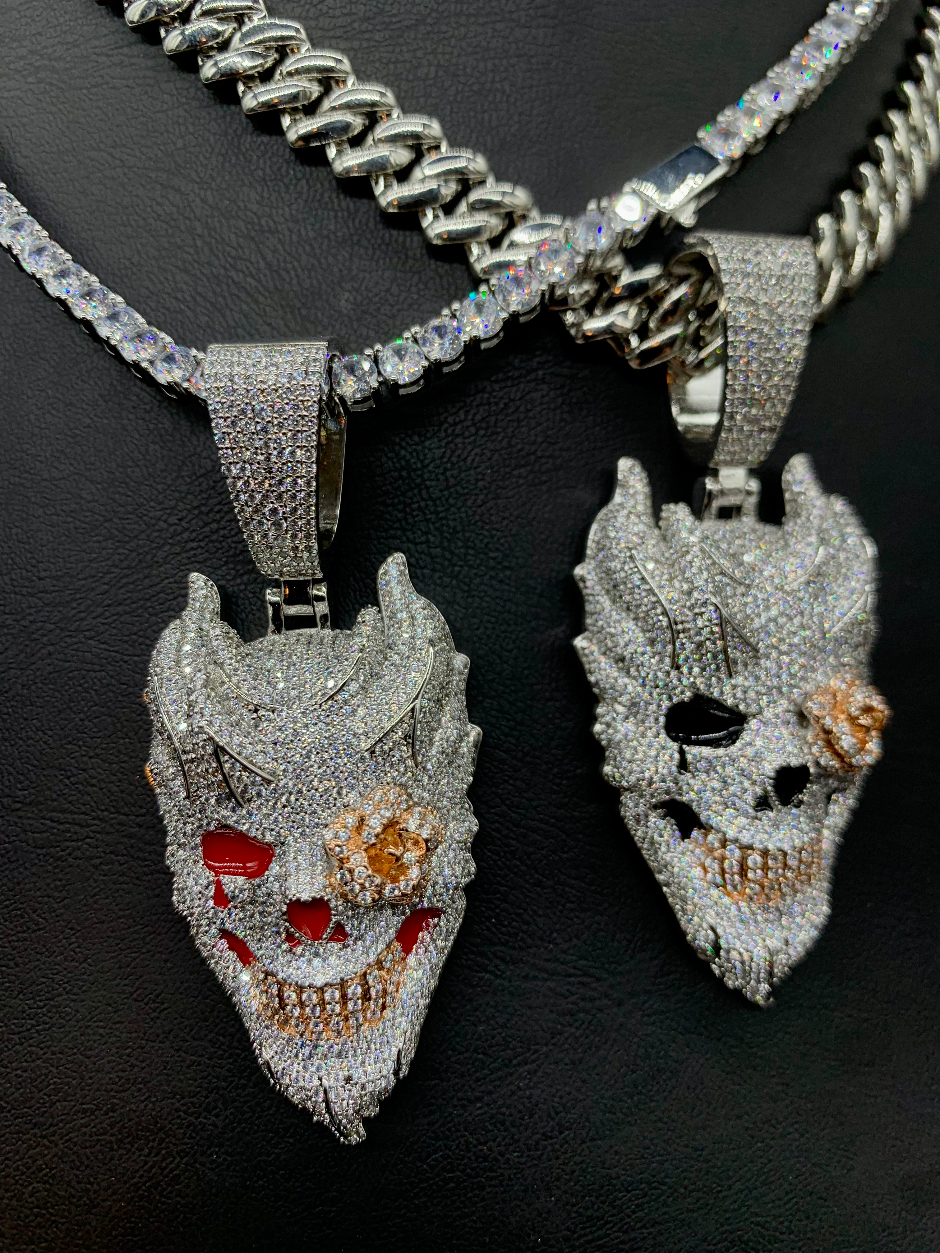 Dije Skull Mask Premium 5A