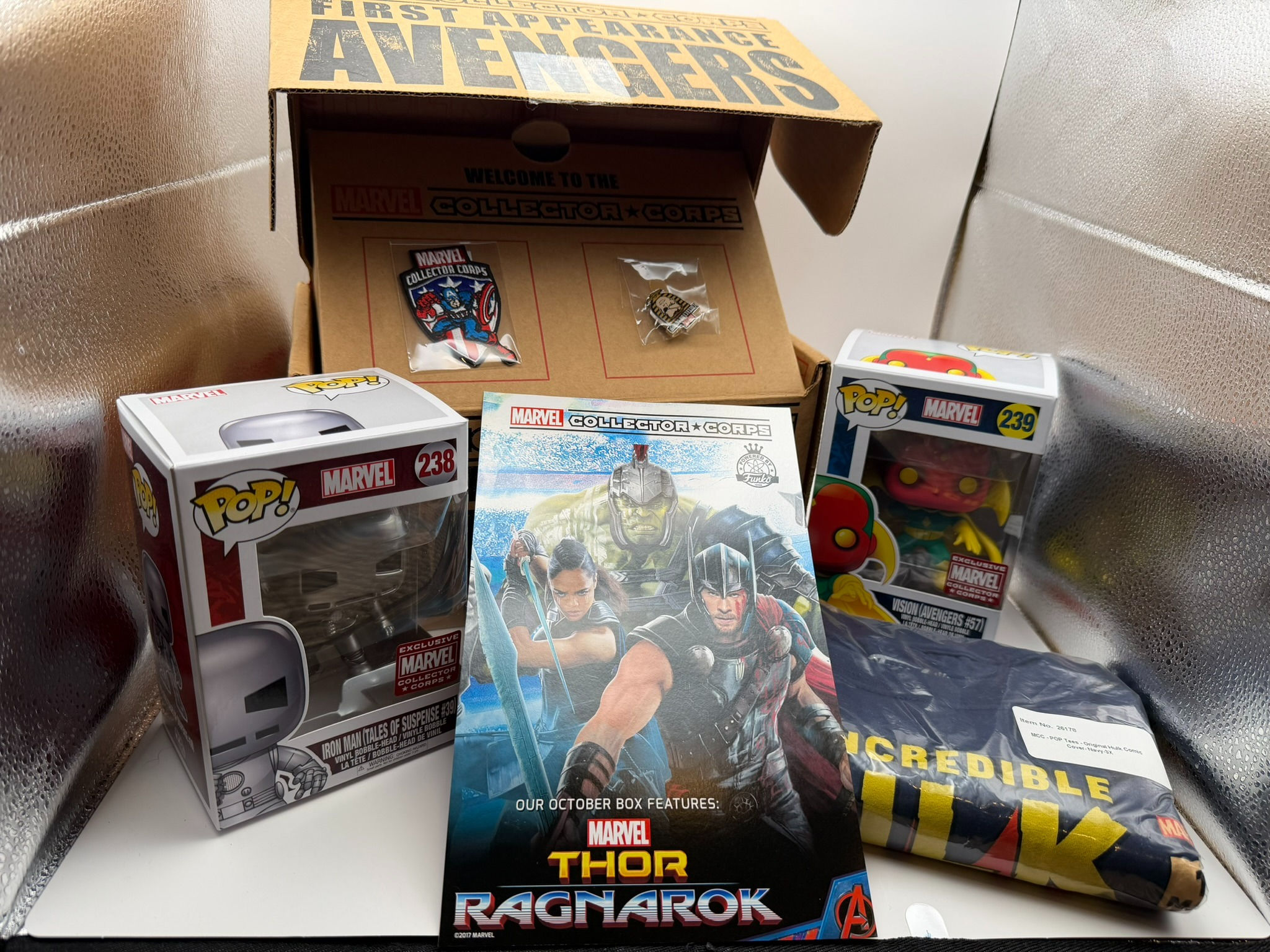 Marvel Collector Corps Thor Ragnarok Complete Box 2017 product image 1